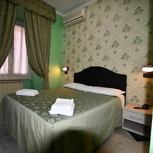 Ferrarese Hotell